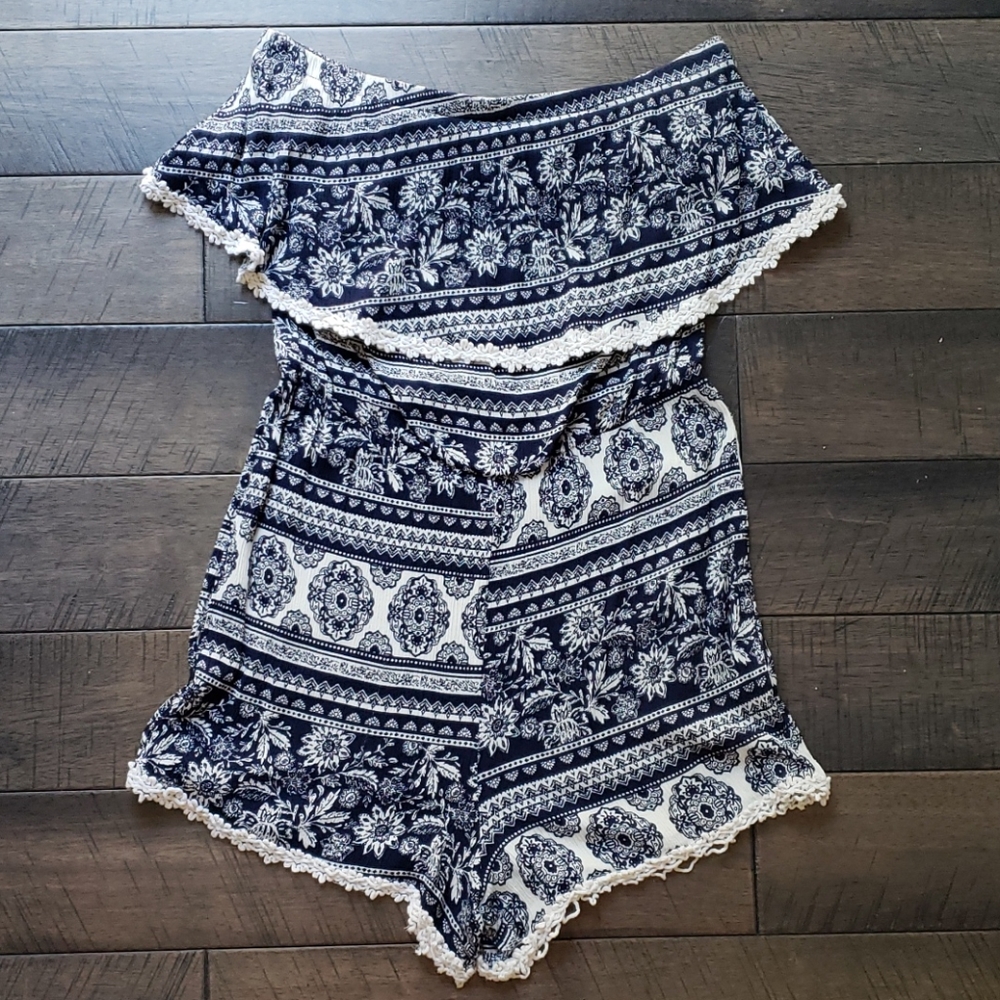 Francesca's Strapless Romper, Size L